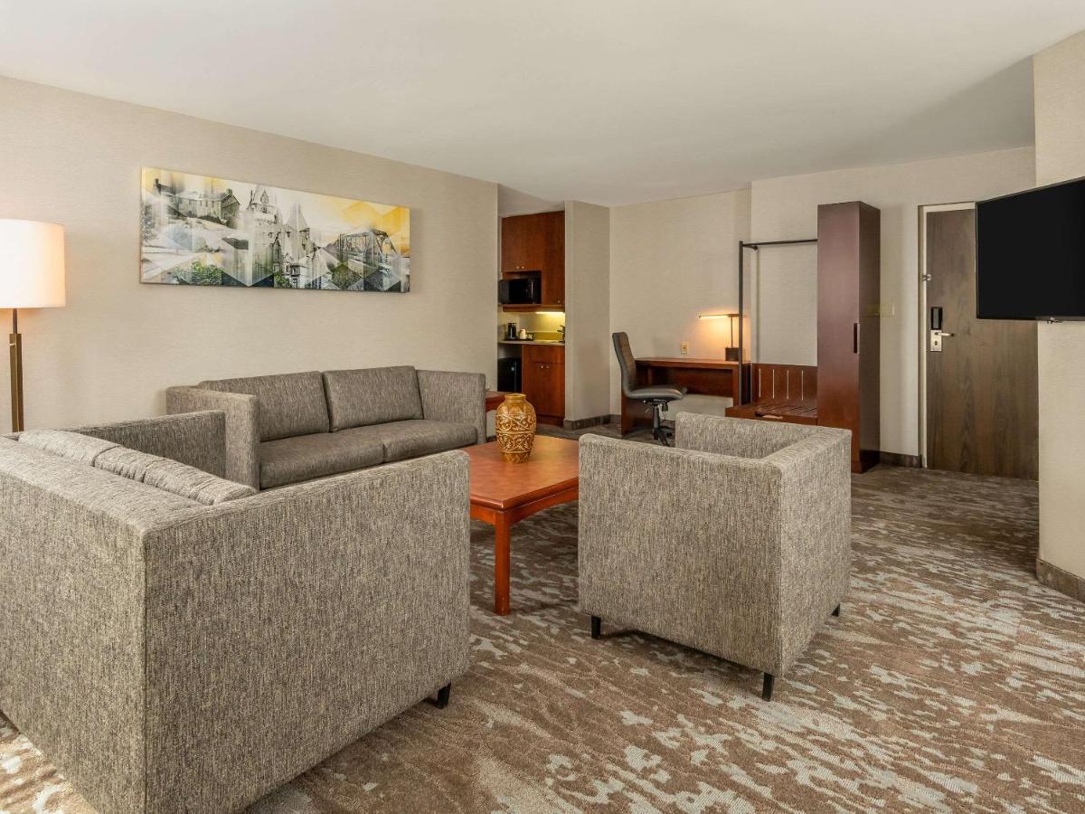 Comfort Inn West Ottawa Extérieur photo