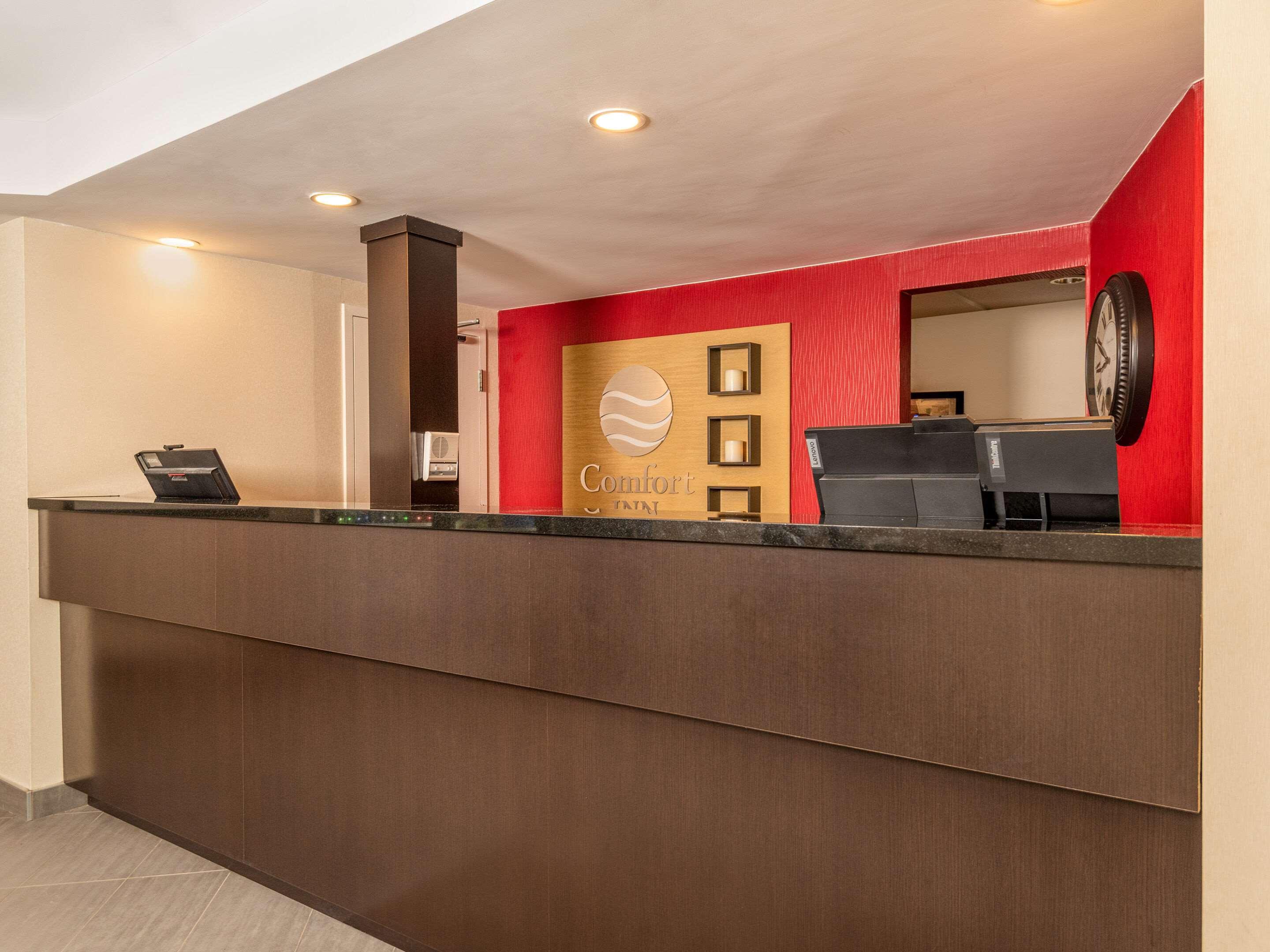 Comfort Inn West Ottawa Extérieur photo