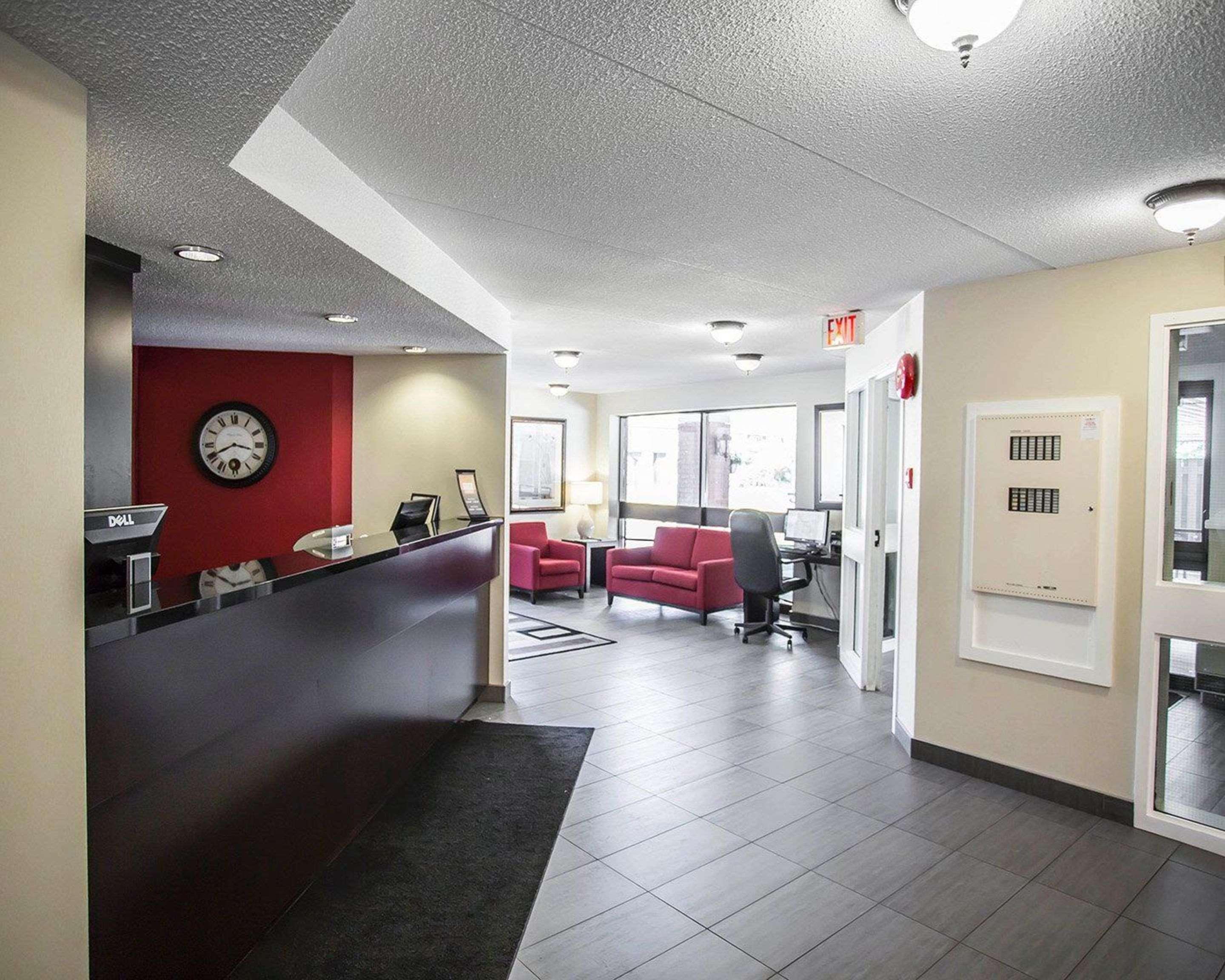 Comfort Inn West Ottawa Extérieur photo